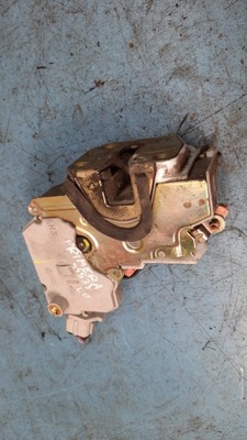 Замок двері лівий перед nissan primera 00r фото №1