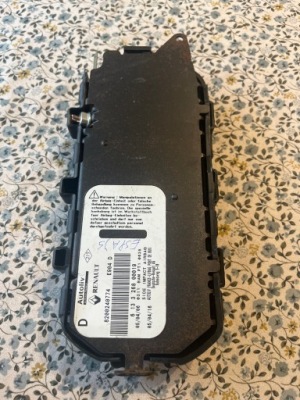 Renault оригинальный номер 8200240774 8200240773 espace iv правая фото №1