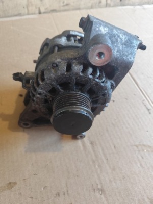 Hyundai i40 1.6 crdi d4fe генератор 37300-2u200 фото №1