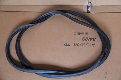 Прокладка кришки багажника vw atlas cross sport 3cm827705 фото №1