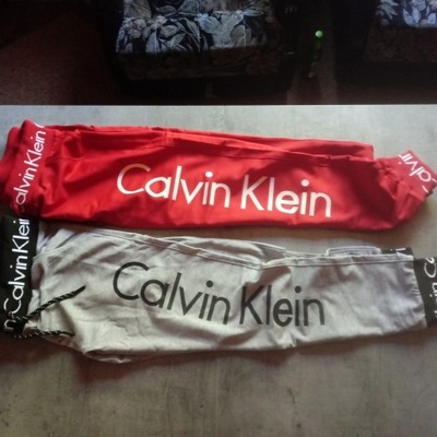 Nowe logowane spodnie dresowe. Calvin Klein rozm.L