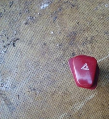 Peugeot 607 lift перемикач вимикач аварійних фото №1