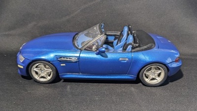 MODEL BMW M3 ROADSTER (1996) - SKALA 1:18 - BBURAGO