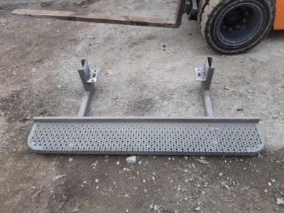 Підніжка задній masywny renault master iii фото №1