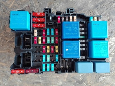 Коробка запобіжників renault talisman 243800453r фото №1