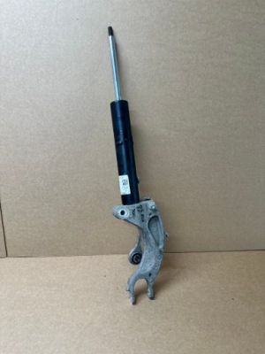 Audi q5 2 80a амортизатор правий перед передній фото №1