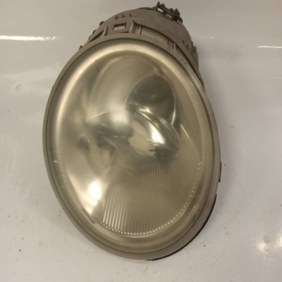 Volkswagen new beetle лампа права перед 0301163202 фото №1