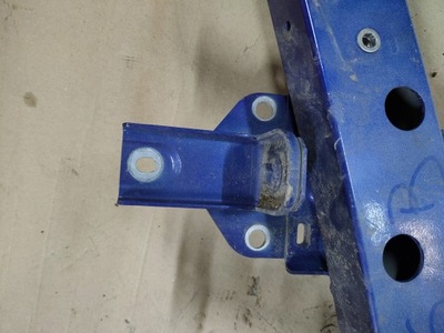 Maserati ghibli балка кронштейн решётка радиатора решётка радиатора решётка радиатора фото №1