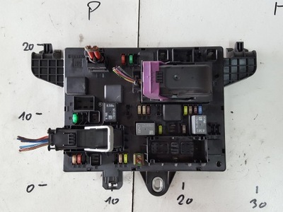 OPEL ASTRA IV J 09-15R 1.7 2.0 CDTI БЛОК ПРЕДОХРАНИТЕЛЕЙ ПРЕДОХРАНИТЕЛЕЙ 13302301 QQ