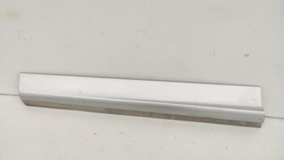 Audi q7 4l молдинг нижня двері лівий перед фото №1