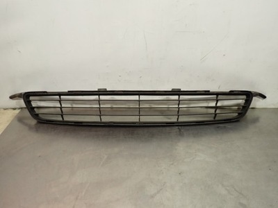 Решётка бампера средняя перед toyota corolla e15 06-13 фото №1