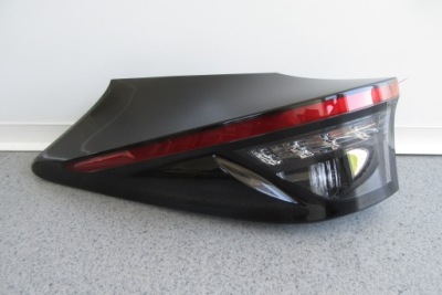 Лампа задня ліва toyota yaris cross 81560-0de20 фото №1