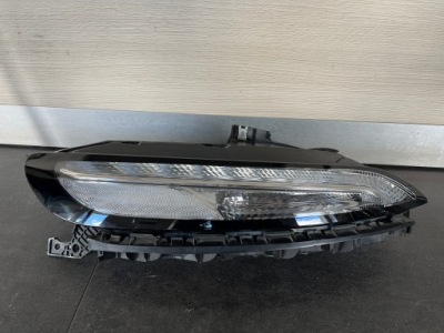 Фара правый  drl led jeep cherokiee 68157104ao фото №1