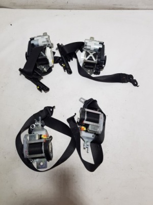 Mercedes ml w166 gl x166 комплект ремені ременів перед задня лівий правий фото №1