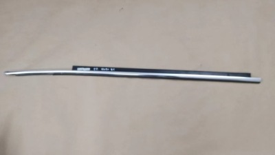 Молдинг ущільнювач хром двері правий перед 8t0853284 audi a5 8t фото №1