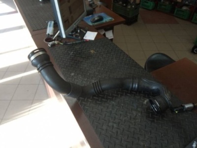 Opel astra iv шланг інтеркулер 13265281 фото №1