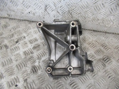 Кронштейн кронштейн генератора peugeot 607 2.0 hdi 96348183 фото №1