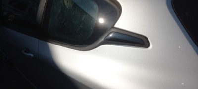 Peugeot 208 3d i 1.2vti скло кузовна лівий задня фото №1