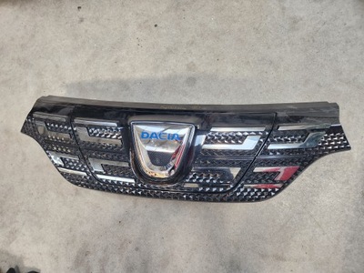 Решітка радіатора решітка радіатора dacia spring фото №1