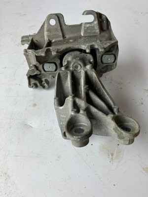 Кронштейн подушка коробки renault zoe 112223722r фото №1