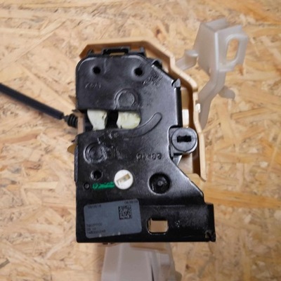 Замок дверь правый задняя alfa romeo giulia rok 2016-2024 фото №1