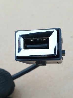 ГНІЗДО ВХІД PORT USB PEUGEOT 2008 3008 5008 PŃ