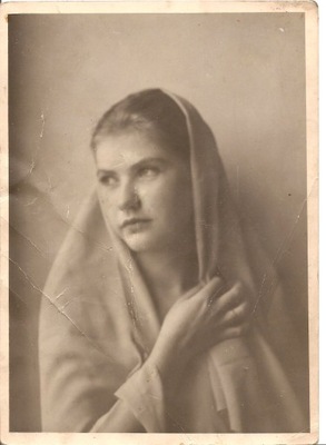 MARIA KERSCHNER - portret -fotografia -sprzed 1939 roku