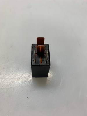 Реле mitsubishi оригінальний номер mb953382 фото №1