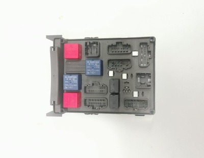 Коробка предохранителей renault laguna ii 8200148809 фото №1