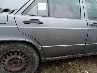 DURYS GALINIAI DEŠINIOJI MERCEDES 190 W201 DEŠINYSIS GAL. 