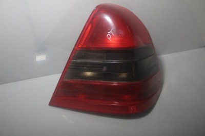 FARO DERECHA PARTE TRASERA MERCEDES C CLASE W202  