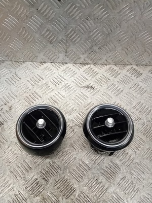 Mercedes w205 решётка обдув a2058300201 фото №1