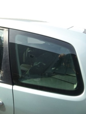 Ford c-max 03-07 скло кузовна задня ліва 5d фото №1