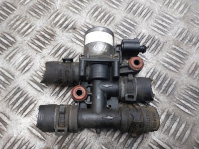 Клапан электроклапан audi a6 c6 8e0820036 фото №1