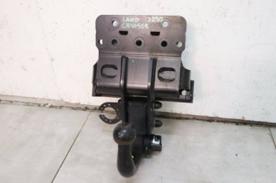 Hak буксирувальний задня toyota land cruiser j250 фото №1