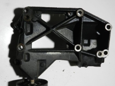 Кронштейн генератора 9632543007 citroen peugeot фото №1