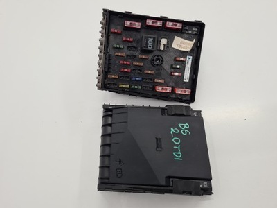 Vw passat b6 коробка запобіжників 2.0tdi фото №1