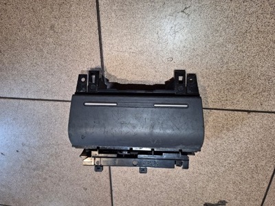 Попільничка перед audi a4 b6 фото №1