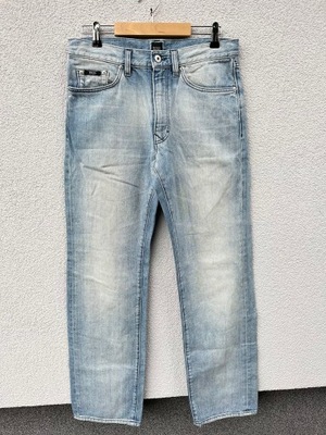 Hugo Boss W31 L32 jasne spodnie jeansowe błękitne