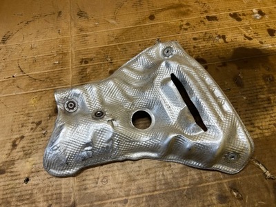 Лист защита тепловая катализатора toyota rav4 v 2.5 hybrid фото №1