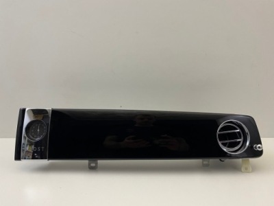 Rolls royce ghost панель приладова панель повітропровід dekor 9476246 фото №1