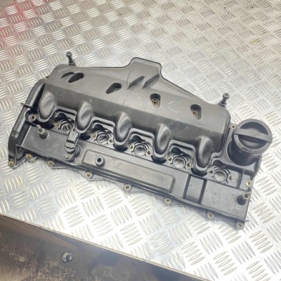 Крышка клапанов v70 ii xc70 ii s60 i s80 i xc90 i фото №1