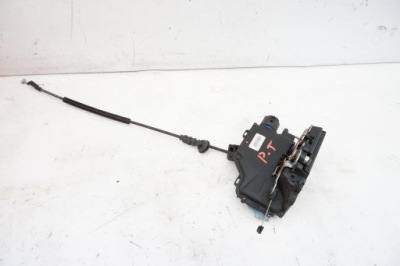 Замок правый задняя skoda octavia ii hb 7 pin фото №1