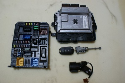 Citroen c3 iii 1.2 vti бортовий комп'ютер замок запалювання набір фото №1