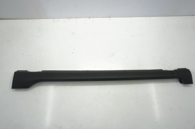 Peugeot 2008 i 13-16r молдинг поріг ліва 96781716xt фото №1