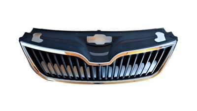 Решітка радіатора do skoda rapid 12- фото №1