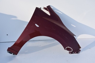 Mazda 5 крила фото №1