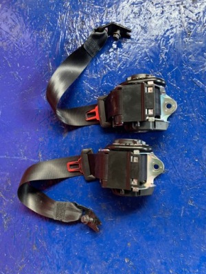 Volvo s90 v90 ii 16r-19r pas ремни задняя левый правый фото №1