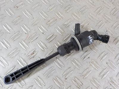 Renault master iv 19- помпа сцепления фото №1