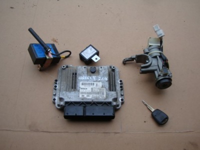 Kia carens ii 2.0 crdi 140 km комп'ютер ключ замок запалювання фото №1